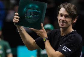 De Minor osvojio Roterdam za povratak najboljem plasmanu u karijeri!